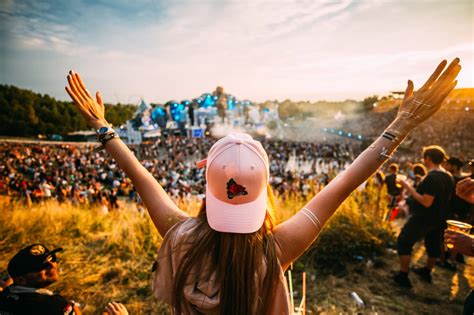Summer Festival .